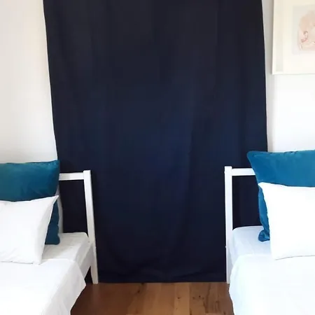 Apartman Val Πανσιόν *